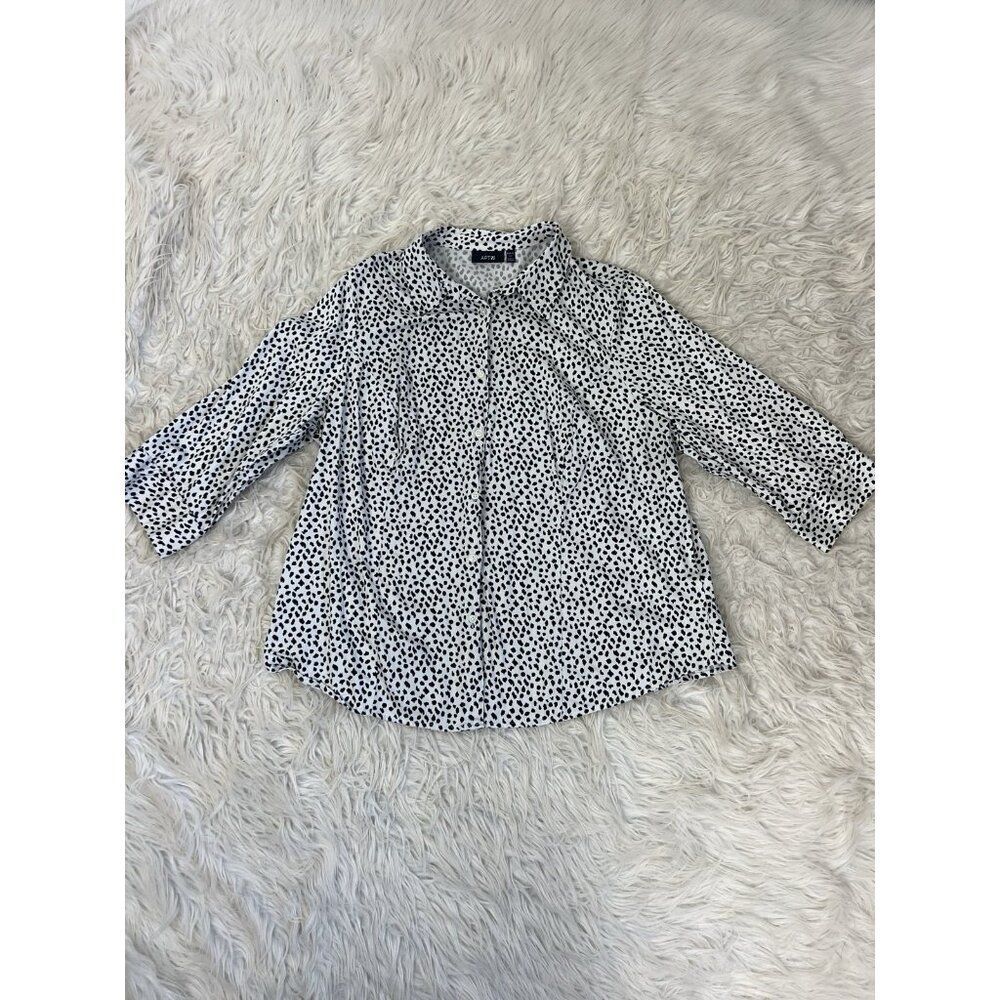Apt. 9 Women Plus Size 1X White & Black Polkadot Speckle Button Up Blouse Shirt